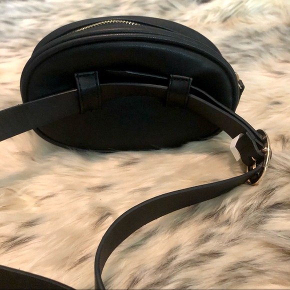 Ellen Tracy Quilted Belt Bag / Fanny Pack - Picture 4 of 7